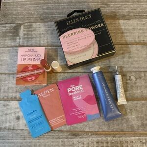 Ellen Tracy Blurring Powder and Beauty Essentials Set